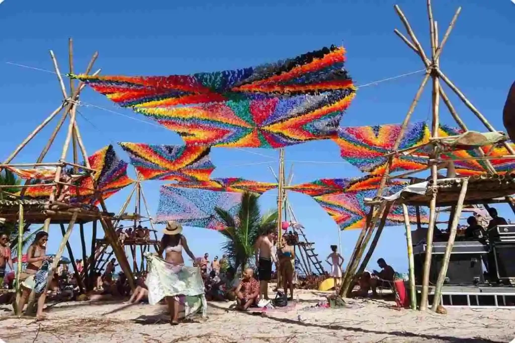 Festival Beach: Open Sea and Shopping Experience